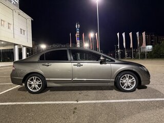 2008 Honda Civic VIII Рестайлинг, серый, 670000 рублей, вид 4