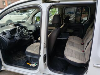 2012 Renault Kangoo II, белый, 700000 рублей, вид 4
