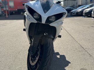 2014 Yamaha YZF-R1, белый, 1000000 рублей, вид 4