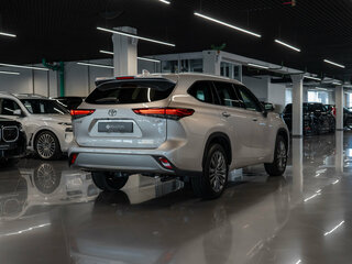 2026 Toyota Highlander IV (XU70), серый, 5700000 рублей, вид 5