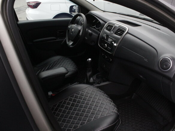 2016 Renault Sandero Stepway II, бежевый, 930000 рублей - вид 5