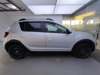 2016 Renault Sandero Stepway II, серый, 955000 рублей, вид 4
