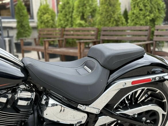 2024 Harley-Davidson Breakout, чёрный, 2240000 рублей - вид 17