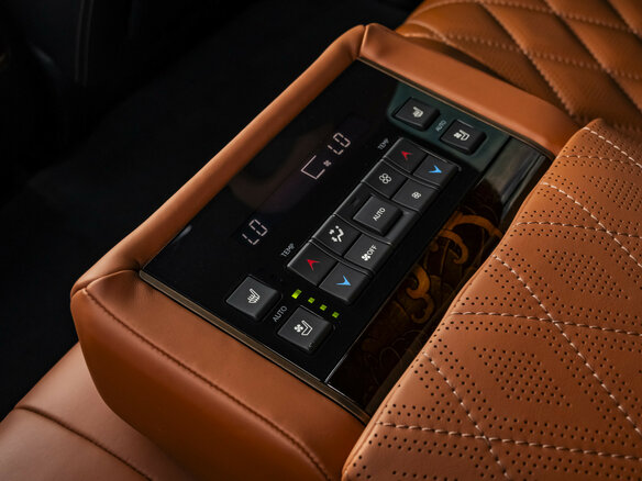 2021 Lexus LX 570 III Рестайлинг 2, чёрный, 8100000 рублей - вид 32