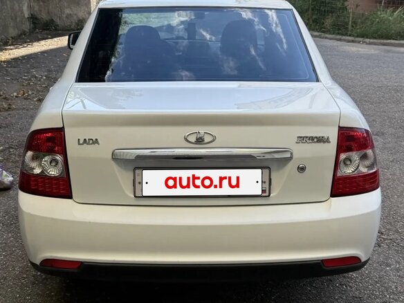 2015 Lada (ВАЗ) Priora I Рестайлинг, белый, 760000 рублей - вид 4