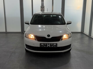 2018 Skoda Rapid I Рестайлинг, белый, 1100000 рублей, вид 2