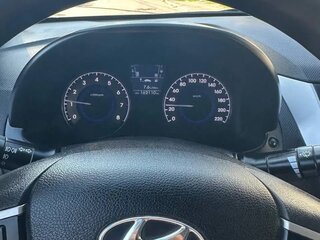 2013 Hyundai Solaris I, белый, 800000 рублей, вид 5
