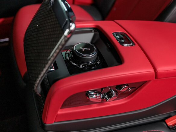 2022 Rolls-Royce Ghost Black Badge II (Series I), чёрный - вид 32