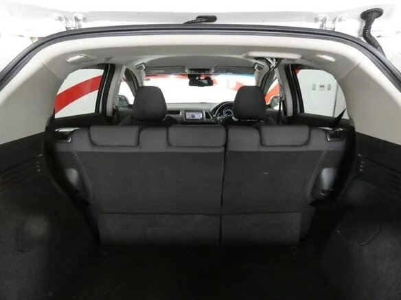 2021 Honda Vezel I Рестайлинг, белый, 1520000 рублей - вид 18
