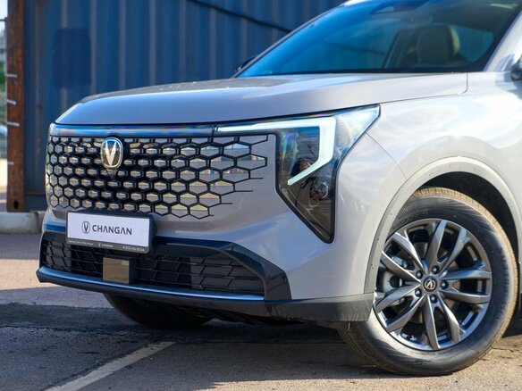 2026 Changan UNI-S I Рестайлинг, серый - вид 6