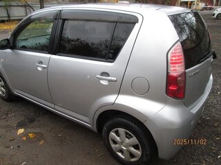 2008 Toyota Passo I (C10), серебристый, 455000 рублей, вид 4