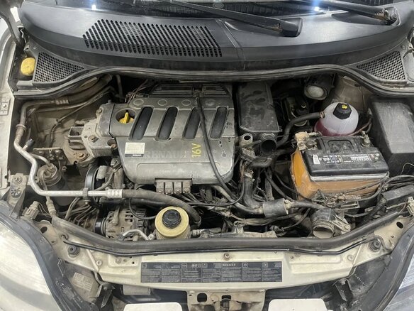 2003 Renault Scenic I Рестайлинг, серебристый, 230000 рублей - вид 9