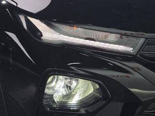 2022 Chevrolet TrailBlazer III, чёрный, 1690222 рублей, вид 3