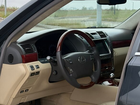 2007 Lexus LS Long 460 L IV, серый, 1750000 рублей - вид 4