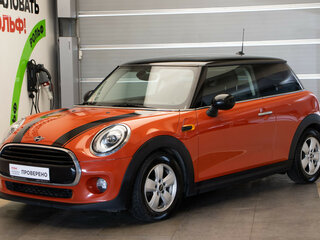 2018 Mini Hatch Cooper III (F55/F56) Рестайлинг, оранжевый, 1885000 рублей, вид 1