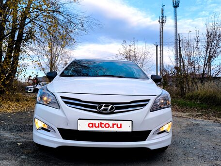 2015 Hyundai Solaris I Рестайлинг, белый, вид 2