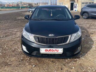 2013 Kia Rio 4-speed III, чёрный, 730000 рублей, вид 1