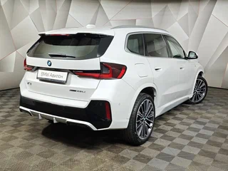 2024 BMW X1 20i xDrive III (U11/U12), белый, 5090000 рублей, вид 2