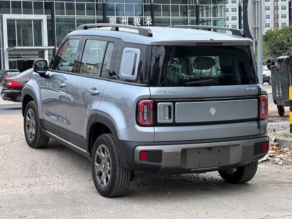 2026 Baojun Yep Plus, серый, 1410000 рублей - вид 3
