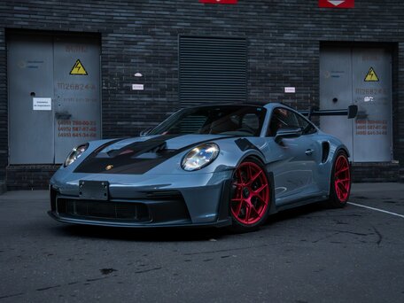 2023 Porsche 911 GT3 RS 992, серый, 38990000 рублей, вид 2