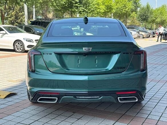 2025 Cadillac CT5 I Рестайлинг, зелёный, 5767055 рублей - вид 5
