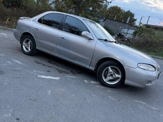 1997 Hyundai Avante II, серебристый, 155000 рублей, вид 4