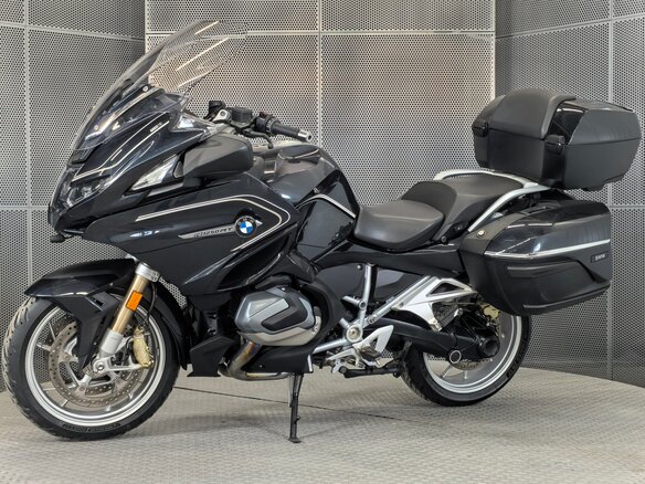 2023 BMW R 1250 RT, чёрный, 2469000 рублей - вид 3