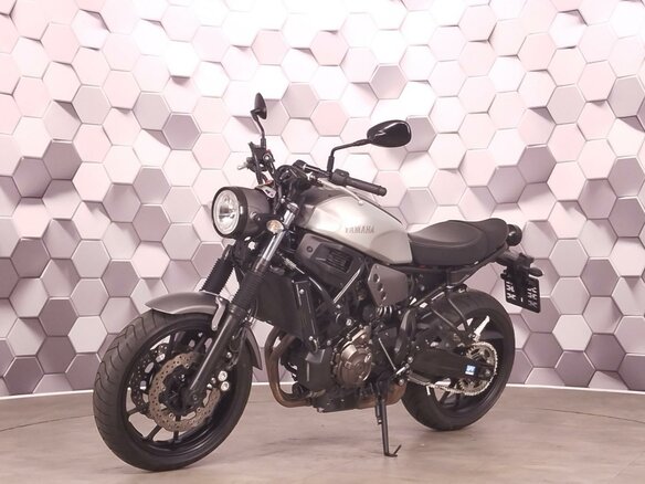 2018 Yamaha XSR700, серый, 649000 рублей - вид 1