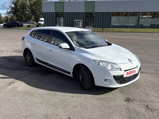 2009 Renault Megane III, белый, 400000 рублей, вид 2