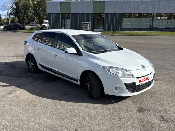 2009 Renault Megane III, белый - вид 1