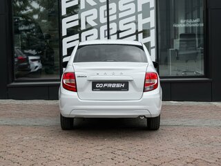 2026 Lada (ВАЗ) Granta I Рестайлинг, белый, 799000 рублей, вид 4