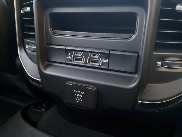 2018 Ram 1500 Crew Cab eTorque V, белый, 4599000 рублей - вид 27