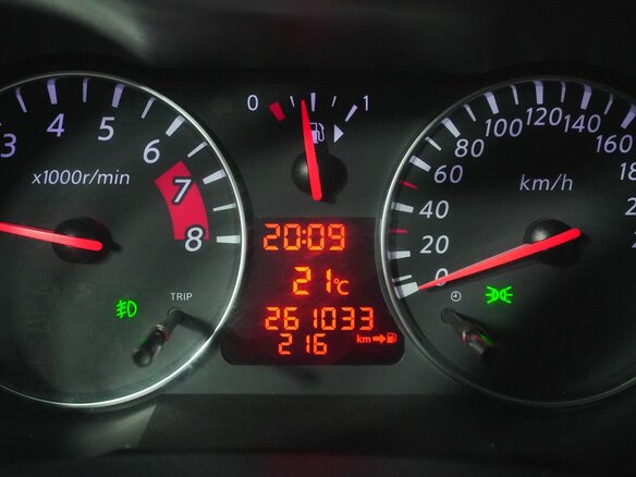 2010 Nissan Note I Рестайлинг, серый, 443000 рублей - вид 17