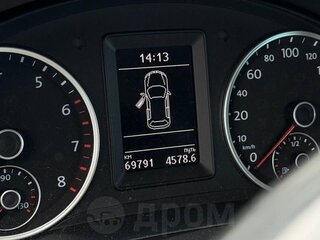 2016 Volkswagen Tiguan AMT I Рестайлинг, чёрный, 2300000 рублей, вид 5