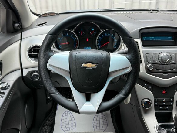 2011 Chevrolet Cruze I, серый, 779000 рублей - вид 12
