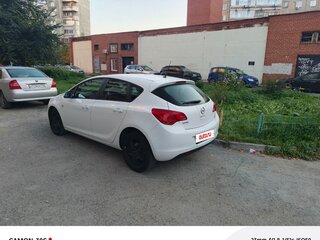 2012 Opel Astra J, белый, 695000 рублей, вид 2