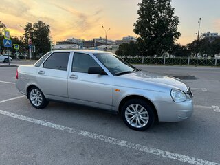 2017 Lada (ВАЗ) Priora I Рестайлинг, серебристый, 390000 рублей, вид 3