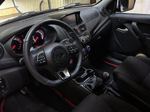 2015 Lada (ВАЗ) Kalina Sport II, белый, 545000 рублей - вид 8