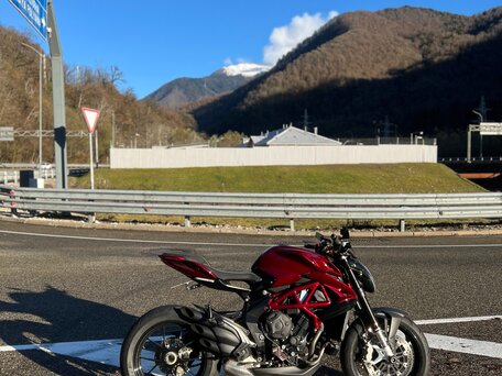 2017 MV Agusta Brutale 800, серый, 790000 рублей, вид 1