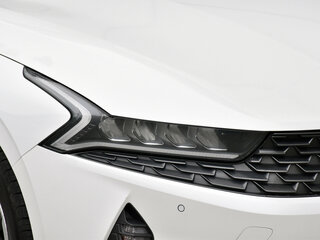 2020 Kia K5 III, белый, 2650000 рублей, вид 5