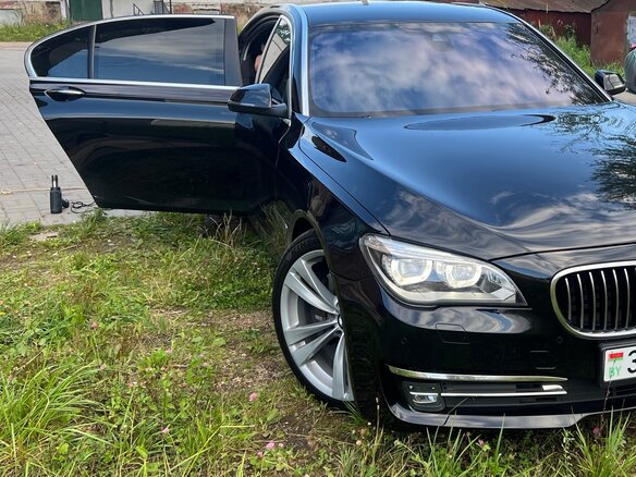 2013 BMW 7 серии Long 740Li xDrive V (F01/F02/F04) Рестайлинг, чёрный, 2500000 рублей - вид 5