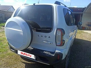 2024 Lada (ВАЗ) Niva Travel I, белый, 930000 рублей, вид 2