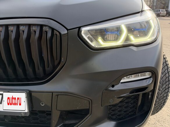 2020 BMW X5 30d IV (G05/G18), чёрный, 7950000 рублей - вид 4