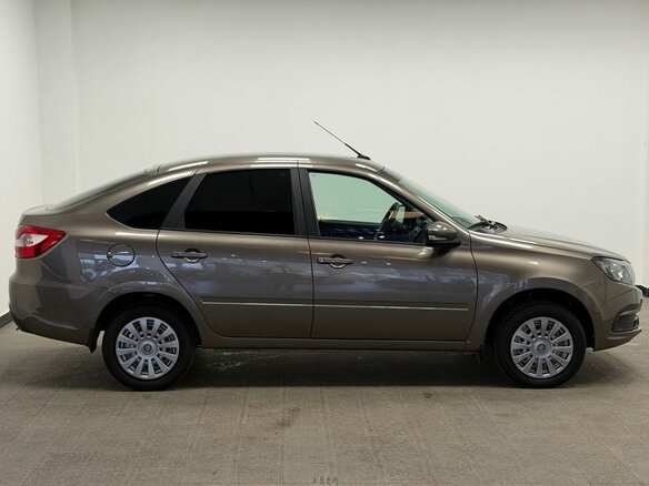 2025 Lada (ВАЗ) Granta I Рестайлинг, коричневый, 940000 рублей - вид 20