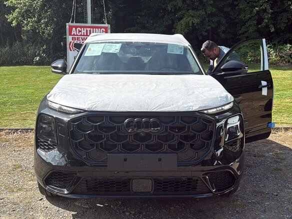 2026 Audi Q7 III (G8), чёрный, 17399000 рублей - вид 3