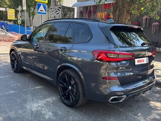 2019 BMW X5 30d IV (G05/G18), серебристый, 6100000 рублей, вид 3