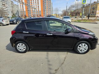 2016 Toyota Vitz III (XP130) Рестайлинг, фиолетовый, 750000 рублей, вид 4