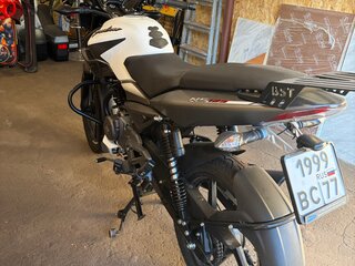 2022 Bajaj Pulsar 125, белый, 160000 рублей, вид 4
