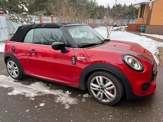 2020 Mini Cabrio JCW John Cooper Works III Рестайлинг, красный, 4000000 рублей, вид 2
