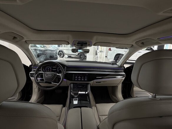 2018 Audi A8 Long 55 TFSI IV (D5), чёрный, 5700000 рублей - вид 15